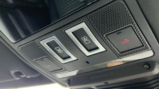 Land Rover Discovery 3.0 D300 R-Dynamic SE 5dr Auto Diesel Station Wagon